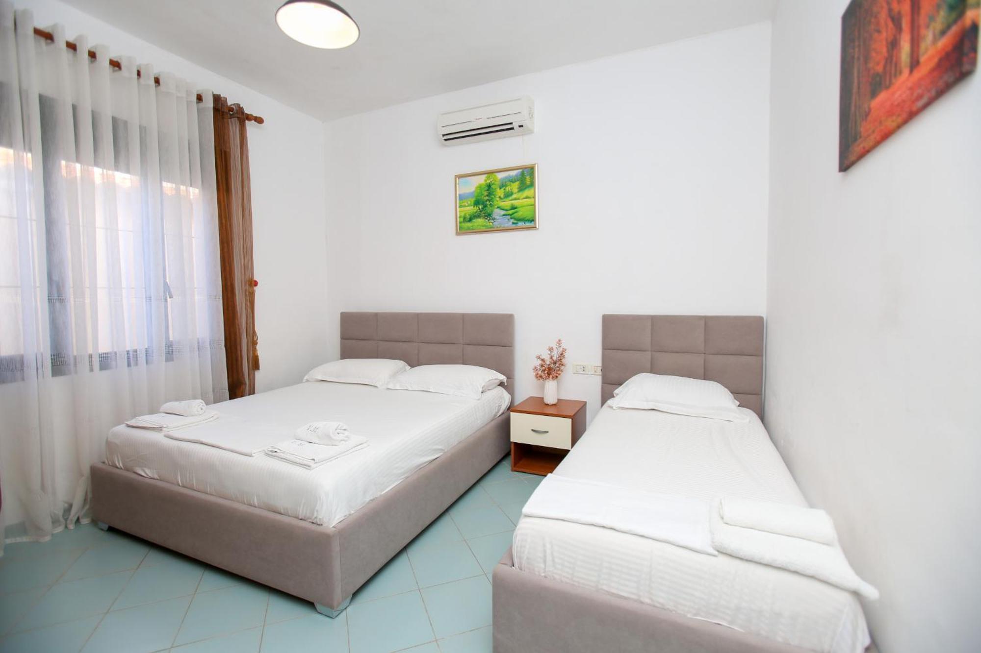 Villa Meminaj วญอเรอ ภายนอก รูปภาพ